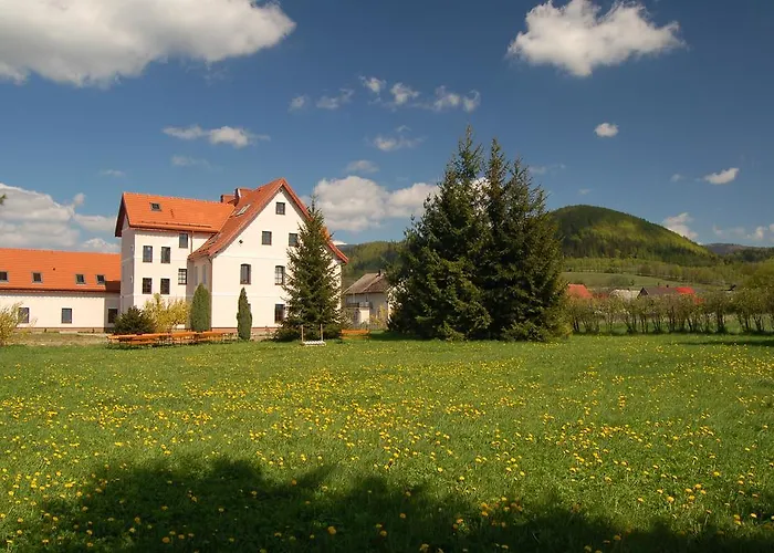 Rezydencja Terra Sudeta Bed & Breakfast 3*